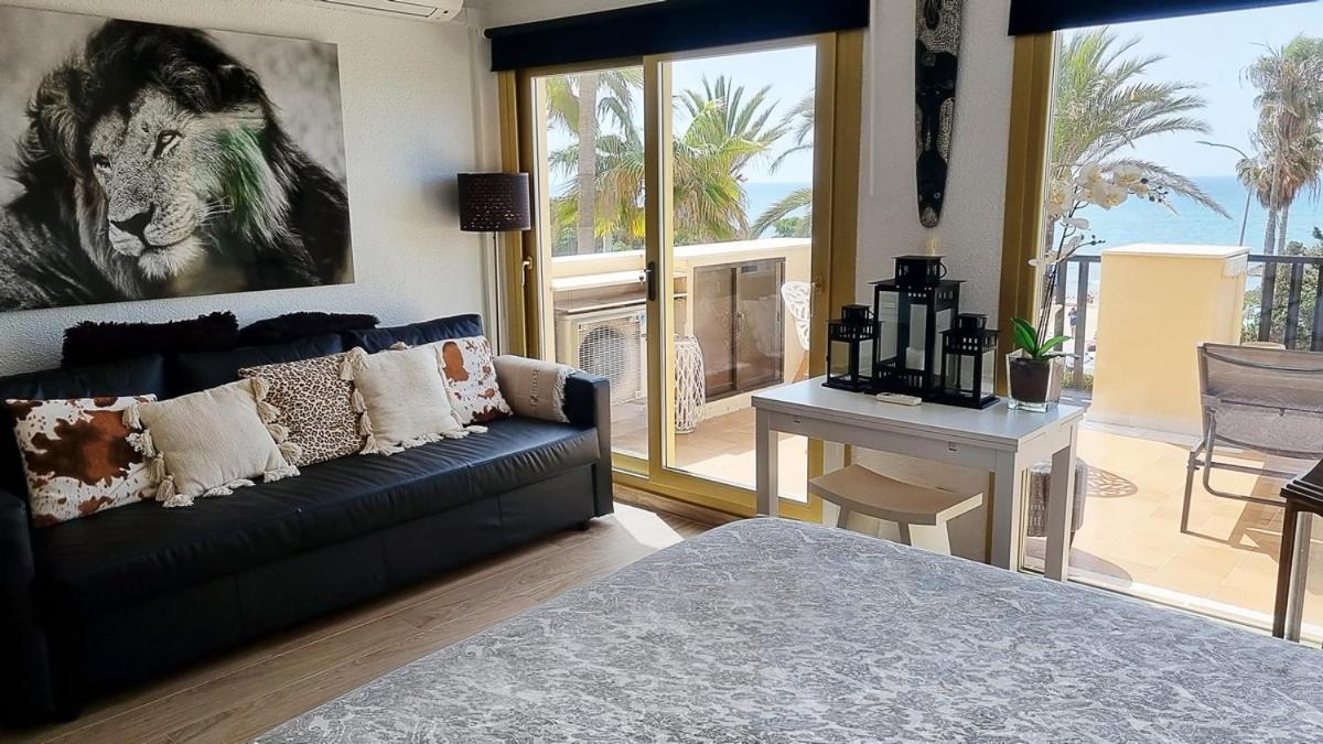 Sea Front In Apartamento *